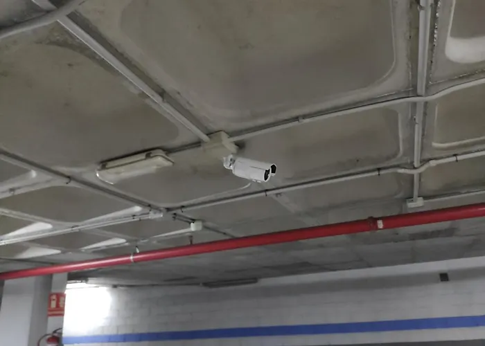 Beachfront Luxury: Sea View *