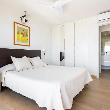 Lägenhet Beachfront -- New Luxury -- 1ª Linea Playa -- Center -- Private Parking -- Panoramic Sea Views -- *